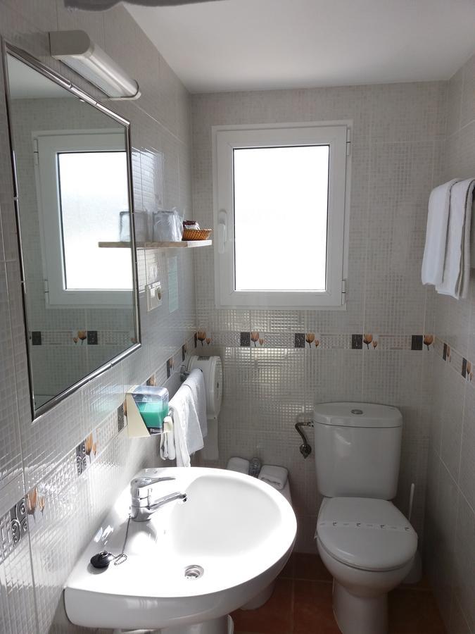Hostal La Pilarica Патерна Экстерьер фото