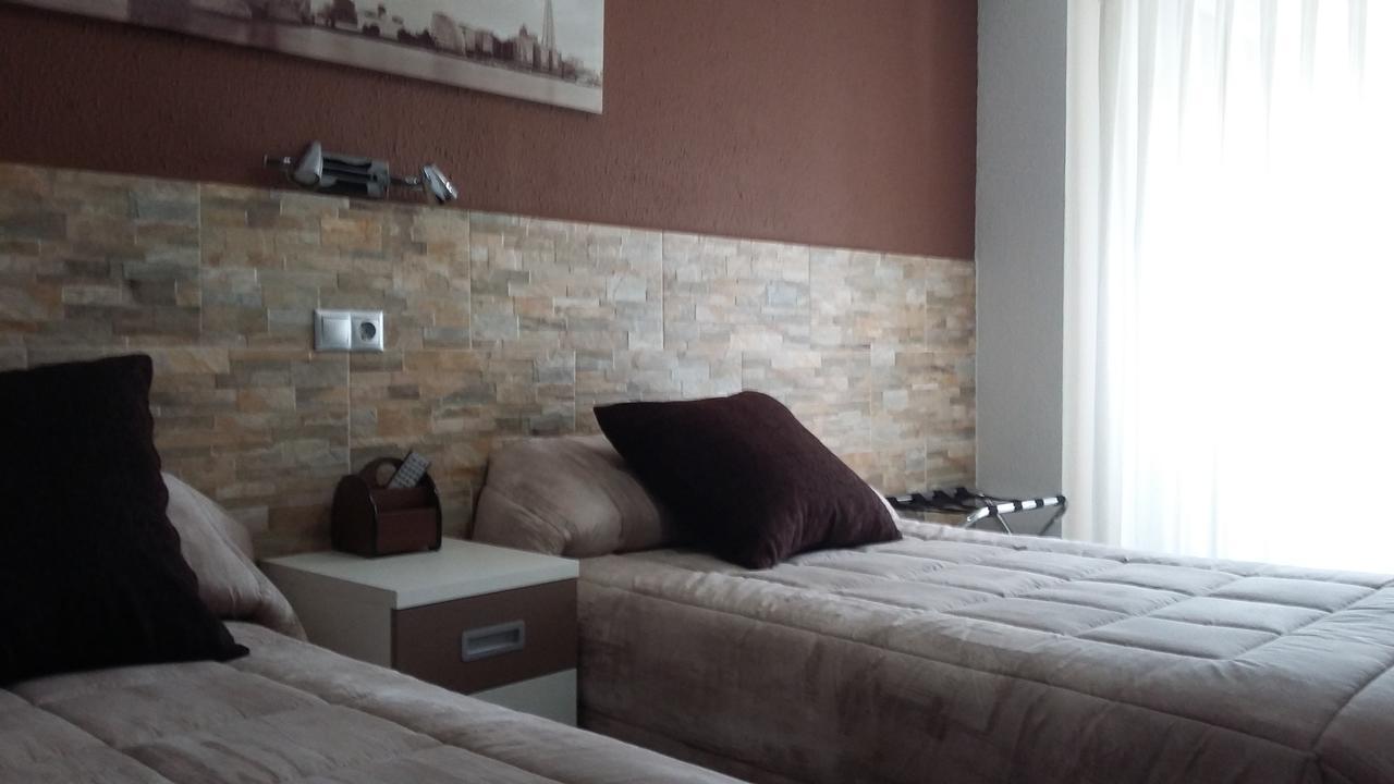 Hostal La Pilarica Патерна Экстерьер фото