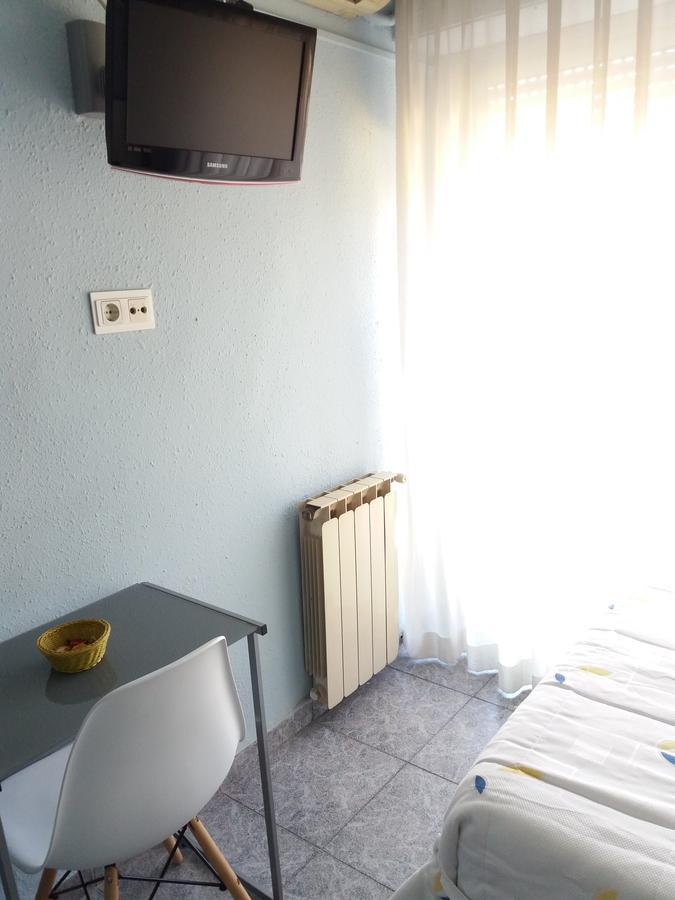Hostal La Pilarica Патерна Экстерьер фото